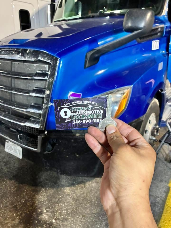 Freightliner semi-truck key cut on-site